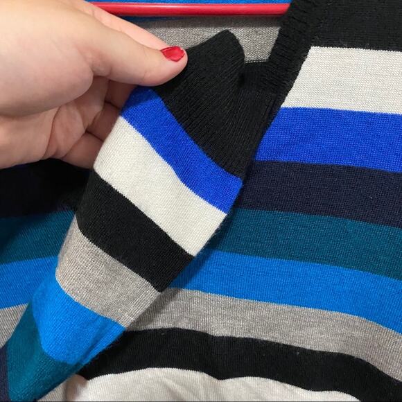 The Limited Wool Blend Striped V-Neck Sweater Women's Size Medium Blue Black - Picture 3 of 5